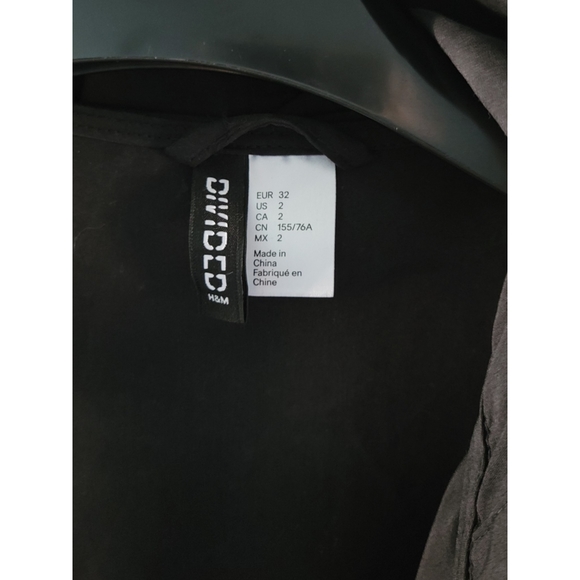 H&M (Divided) | Asymmetric Zip Hooded Jacket - Picture 8 of 11